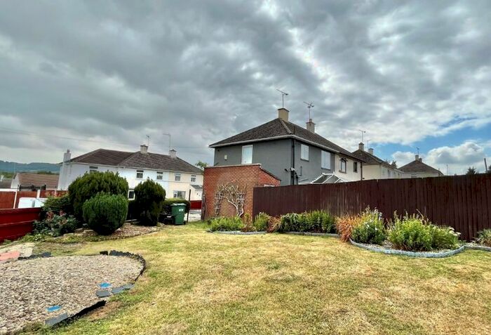 2 Bedroom Semi-Detached House To Rent In Munsley Grove, Matson, Gloucester, GL4