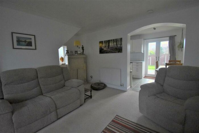 3 Bedroom Semi-Detached House To Rent In Capesthorne Close, Alsager, ST7