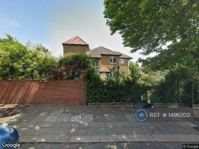 4 Bedroom Detached House To Rent In Dollis Hill Lane, London, NW2