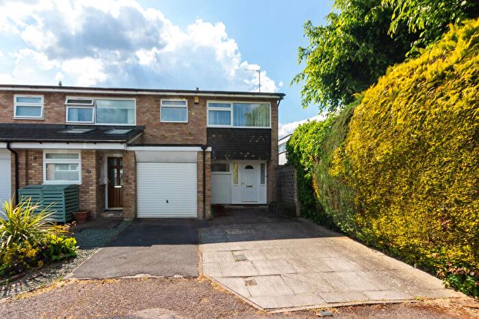 3 Bedroom Terraced House For Sale In The Park, Redbourn, AL3
