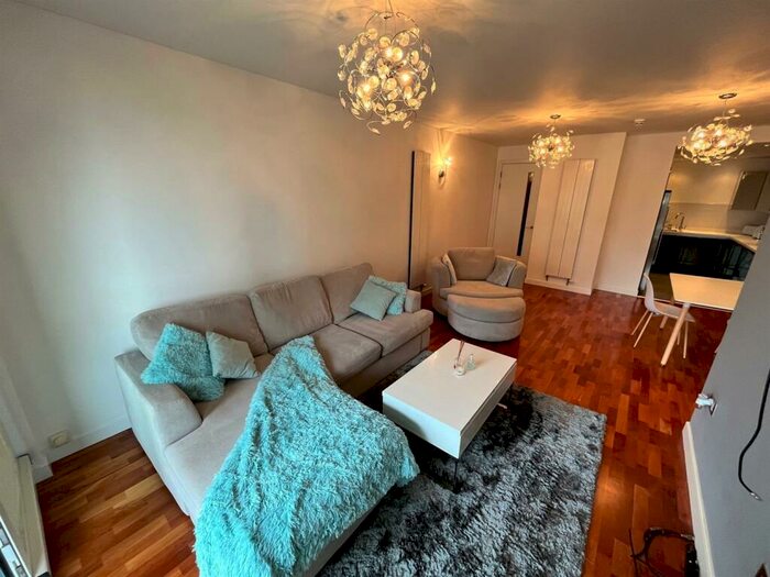 1 Bedroom Flat To Rent In Leftbank, Manchester, M3