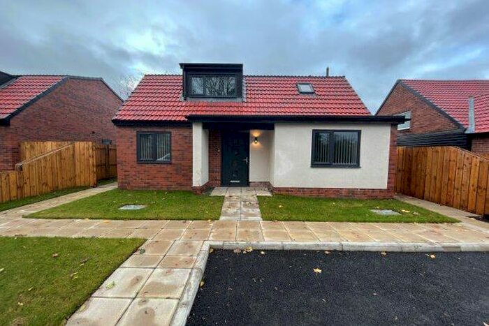 3 Bedroom Detached Bungalow To Rent In Forest Close, Newcastle Upon Tyne, NE12