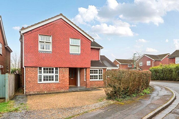 4 Bedroom Detached House For Sale In Selwood Way, Downley, HP13