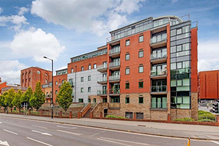 2 Bedroom Penthouse For Sale In Draymans Court, Ecclesall Road, S11