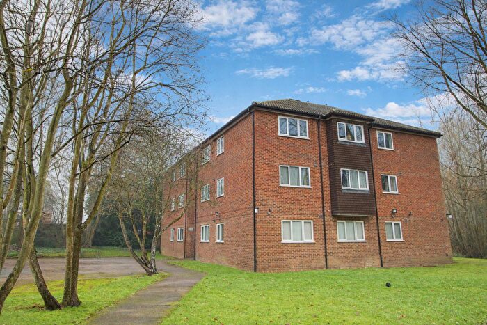 2 Bedroom Apartment For Sale In St. Johns Well Lane, Berkhamsted, HP4