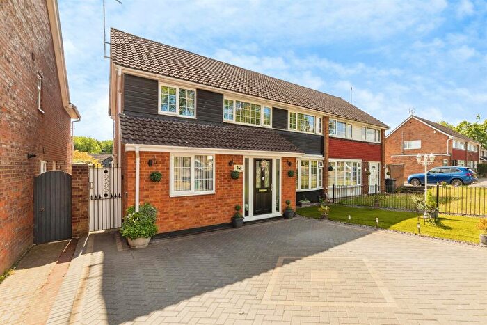 5 Bedroom Semi Detached House For Sale In Shephall Way, Stevenage, SG2