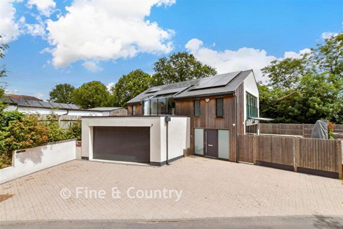 5 Bedroom Detached House For Sale In New Road, Lambourne End, Essex, RM4