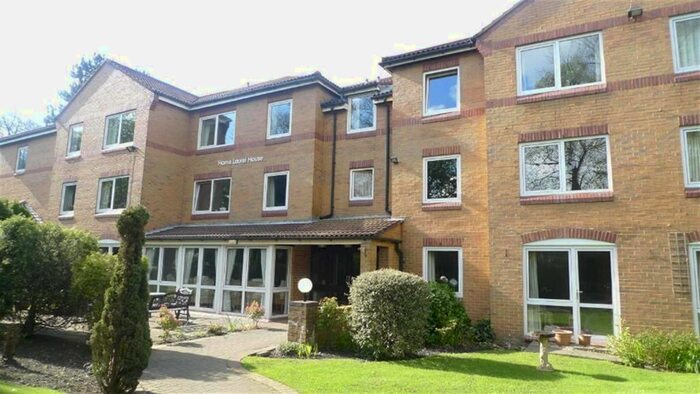 1 Bedroom Property To Rent In Whitehall Road, Sale, M33