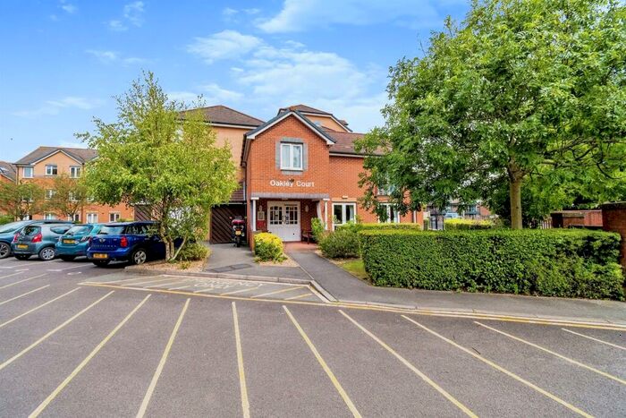 1 Bedroom Apartment For Sale In Oakley Road, Southampton, SO16