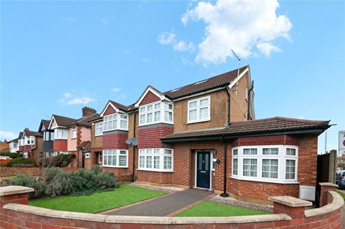 5 Bedroom Semi Detached House For Sale In Victoria Road, Ruislip, HA4