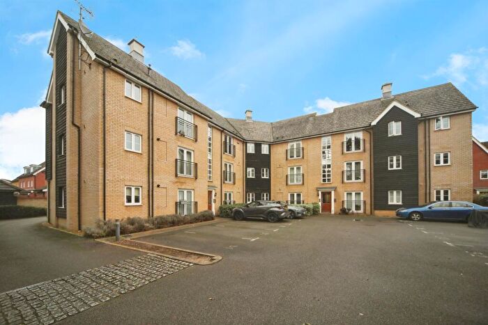 2 Bedroom Flat For Sale In Thyme Close, Red Lodge, Bury St. Edmunds, IP28