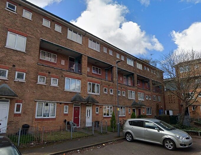 3 Bedroom Flat To Rent In Hodnet Grove, Birmingham, B5