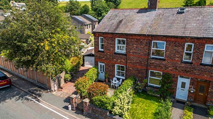 2 Bedroom End Of Terrace House For Sale In Helmside Road, Oxenholme, LA9