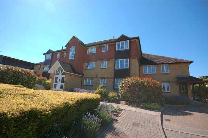 1 Bedroom Flat To Rent In Thompson Way, Rickmansworth, WD3