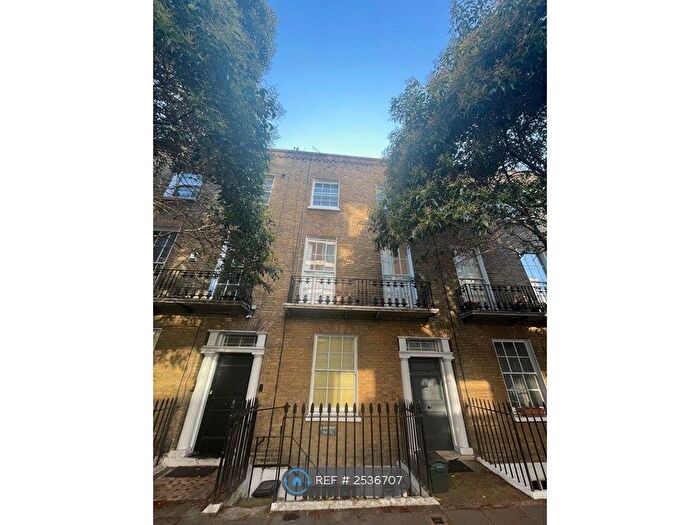 3 Bedroom Flat To Rent In Northdown Street, London, N1