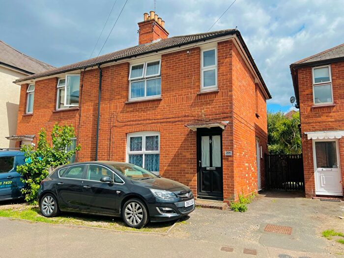 2 Bedroom Semi-Detached House To Rent In North Lane, Aldershot, GU12