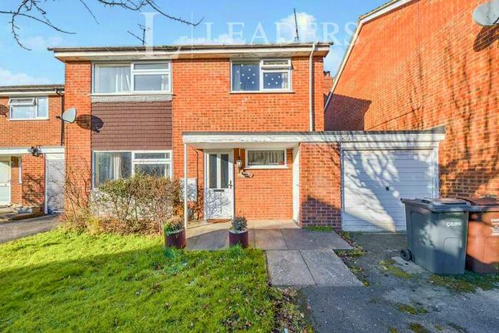 4 Bedroom Detached House To Rent In Potters Field, St. Albans, AL3