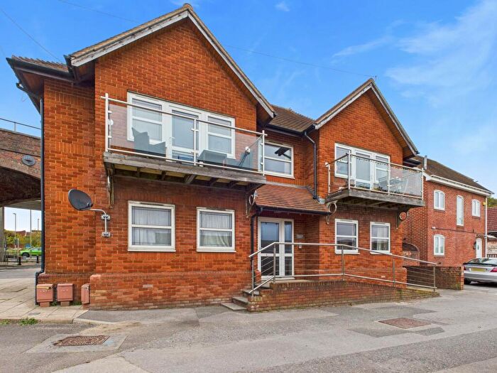 1 Bedroom Flat To Rent In Upper Wharf House, Fareham, PO16