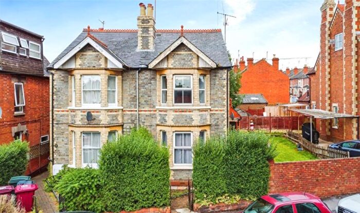 4 Bedroom Semi-Detached House To Rent In St. Peters Road, Reading, RG6