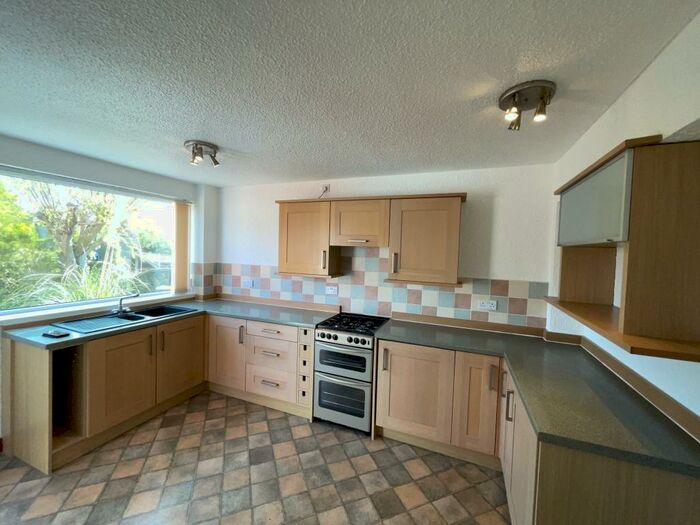 3 Bedroom House To Rent In Deepmore Close, Alrewas, DE13