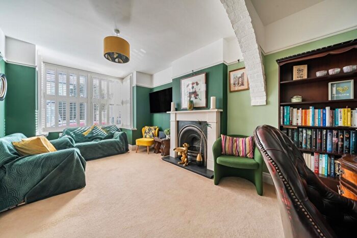 4 Bedroom Detached House To Rent In South Road Reigate, RH2