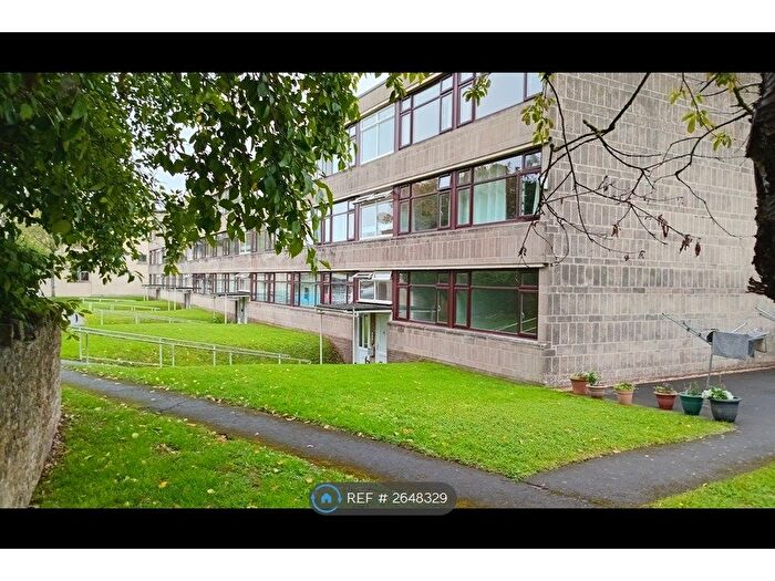 2 Bedroom Flat To Rent In St. Martins Court, Bath, BA2
