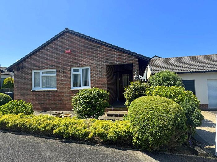 2 Bedroom Detached House For Sale In Lagoon View, Yelland, EX31