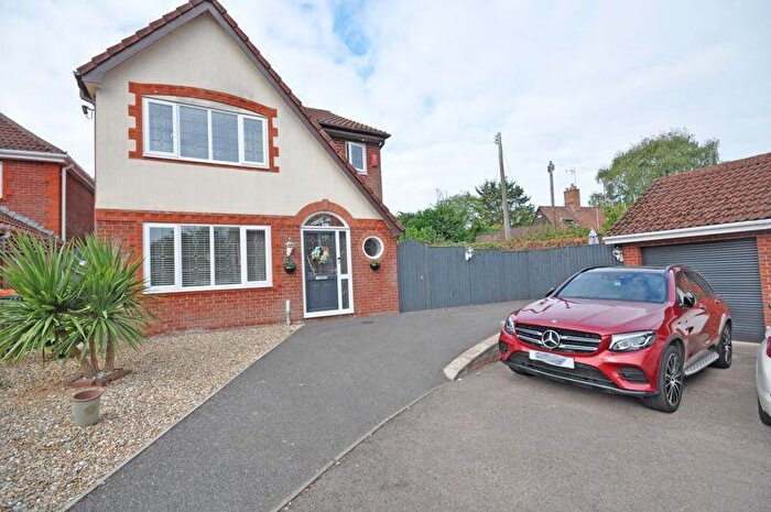 3 Bedroom Detached House For Sale In Court Meadow, Newport, NP18