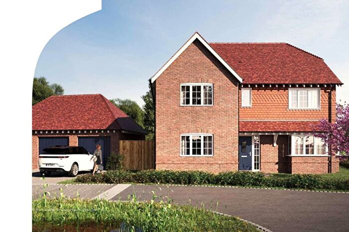 4 Bedroom Detached House For Sale In Chapel Garden Close, West Malling, ME19