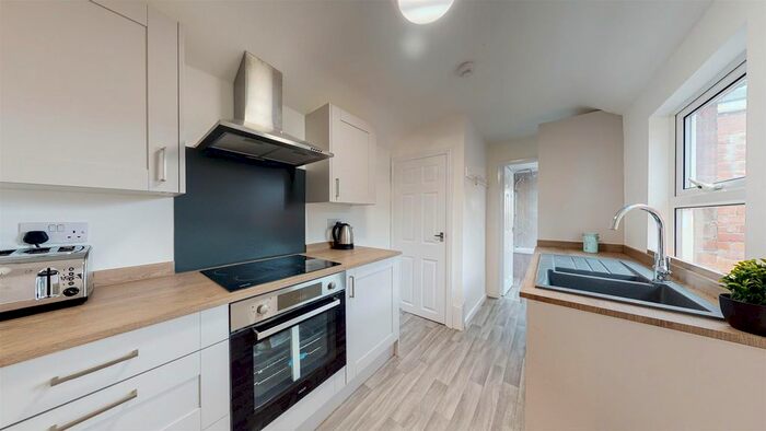 2 Bedroom Flat To Rent In Auburn Place, Morpeth, NE61