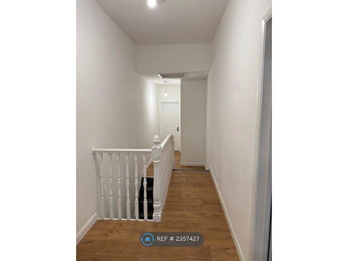 2 Bedroom Flat To Rent In Hanover Road, London, N15