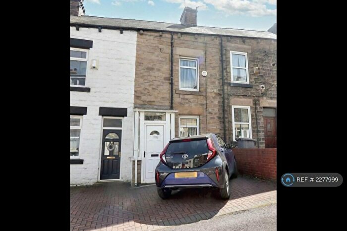 3 Bedroom Terraced House To Rent In Bank Street, Barnsley, S71