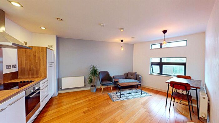 1 Bedroom Apartment For Sale In Islington Wharf, Great Ancoats Street, Manchester, M4