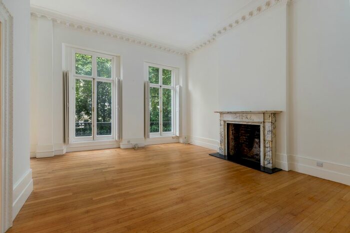 1 Bedroom Flat To Rent In Hyde Park Square, London, W2