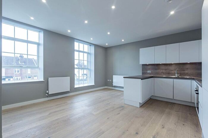 1 Bedroom Flat To Rent In McMillan House - Cheam Common Road, KT4