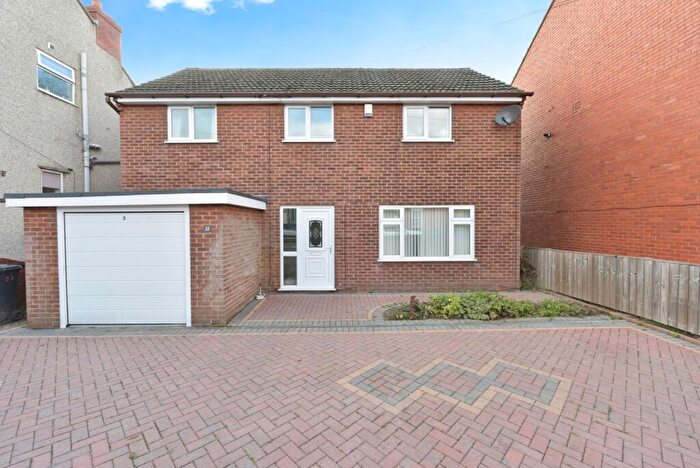 4 Bedroom Detached House For Sale In Coronation Road, Brimington, Chesterfield, Derbyshire, S43