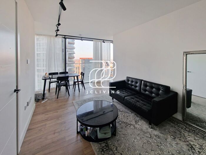 2 Bedroom Flat To Rent In London, EC1V