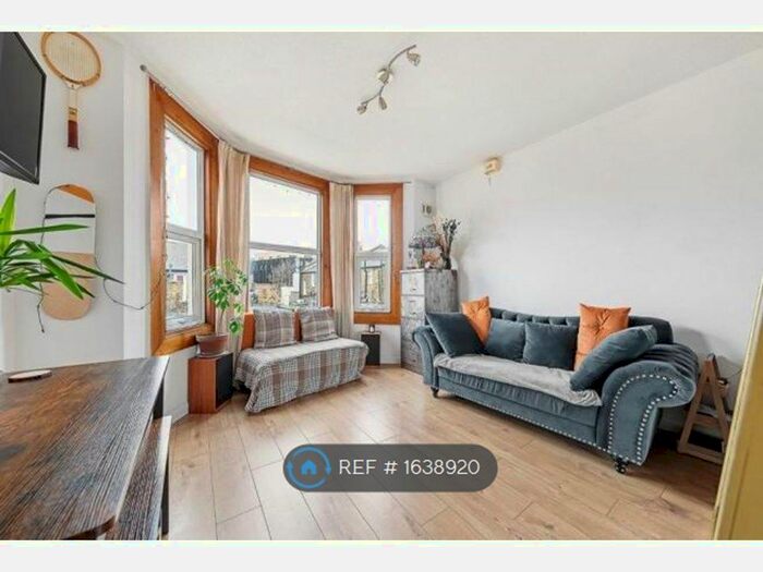 1 Bedroom Flat To Rent In , London, SW9