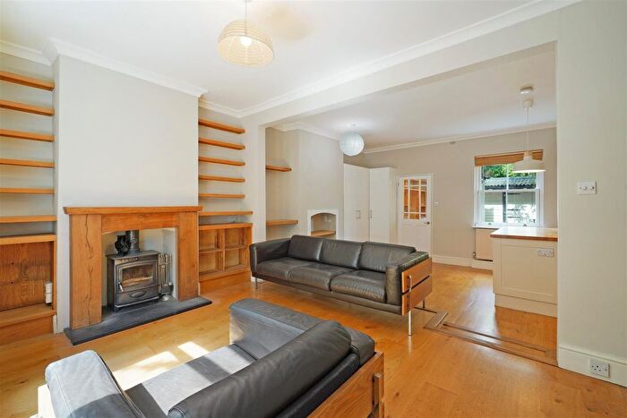 3 Bedroom End Of Terrace House To Rent In Brent Terrace, London, NW2