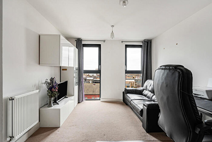 1 Bedroom Apartment For Sale In Dalston Square, London, E8
