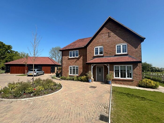 4 Bedroom Detached House For Sale In Pope Gardens, Tenterden, TN30