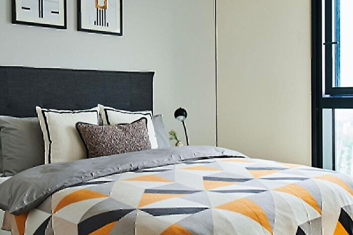 2 Bedroom Apartment To Rent In Uncle Elephant & Castle, Churchyard Row, SE11