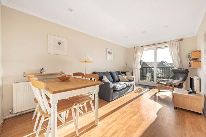 2 Bedroom Flat To Rent In Friars Wharf, Oxford, OX1