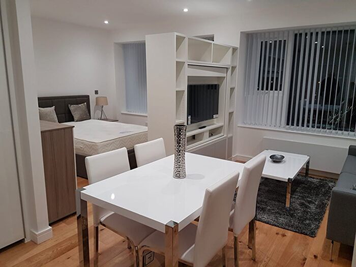 Studio To Rent In Lampton Road, Hounslow, TW3