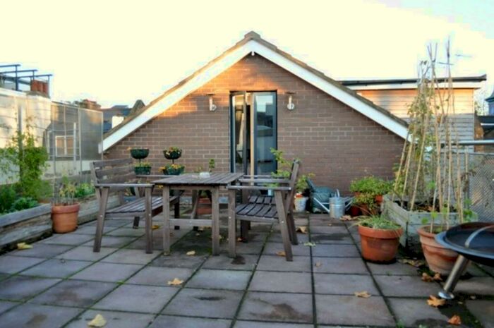 2 Bedroom Flat To Rent In Hackney Road, London, E2