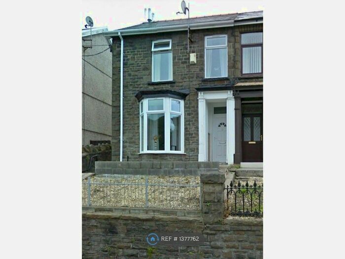 2 Bedroom Semi-Detached House To Rent In Penrhiwceiber Road, Mountain Ash, CF45
