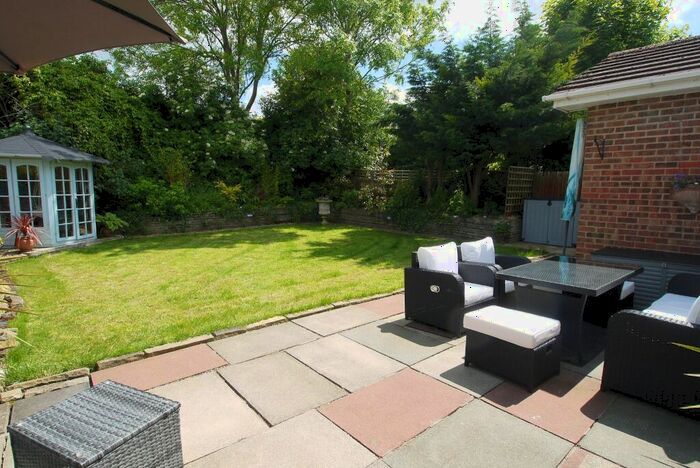 3 Bedroom Detached Bungalow For Sale In Station Road, Eynsford, DA4