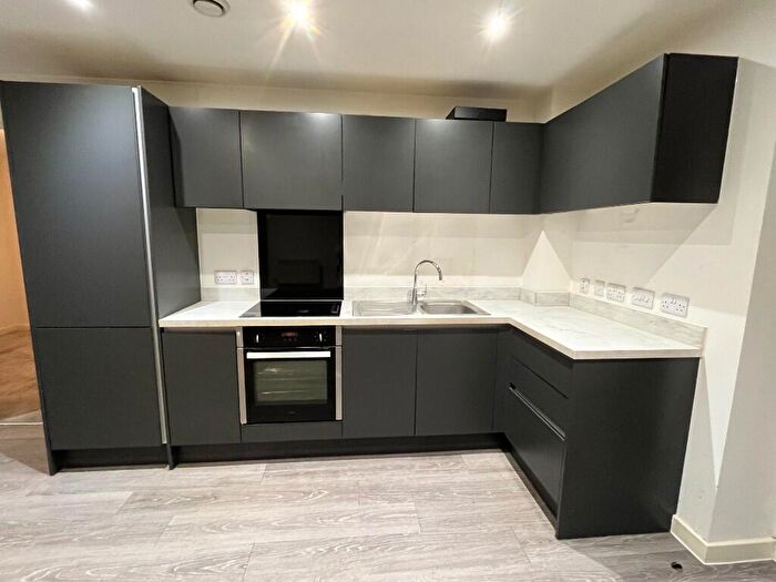 2 Bedroom Flat To Rent In Woden Street, Manchester, Greater Manchester, [Ref: KhpLlt], M5