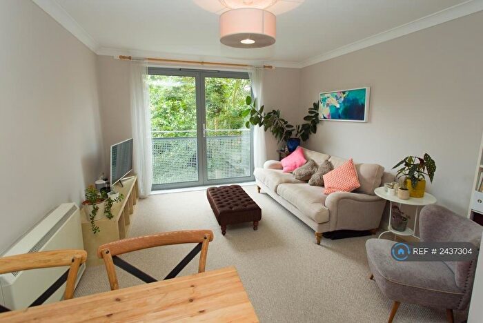 1 Bedroom Flat To Rent In Deals Gateway, London, SE13