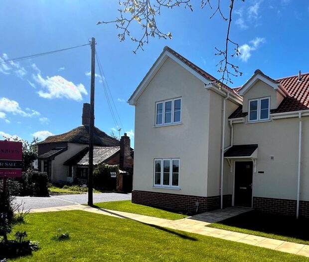 3 Bedroom Semi-Detached House For Sale In Bury Road, Stanton, Bury St. Edmunds, IP31